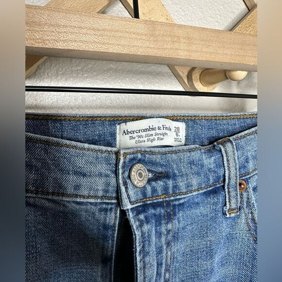 Abercrombie and Fitch 90’s Slim Straight Ultra High Rise Sz 28 - Picture 3 of 6